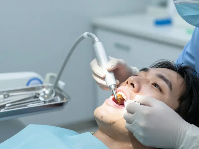 Jak se zbavit zubního kamene jednou provždy: praktický návod bez újmy na zdraví